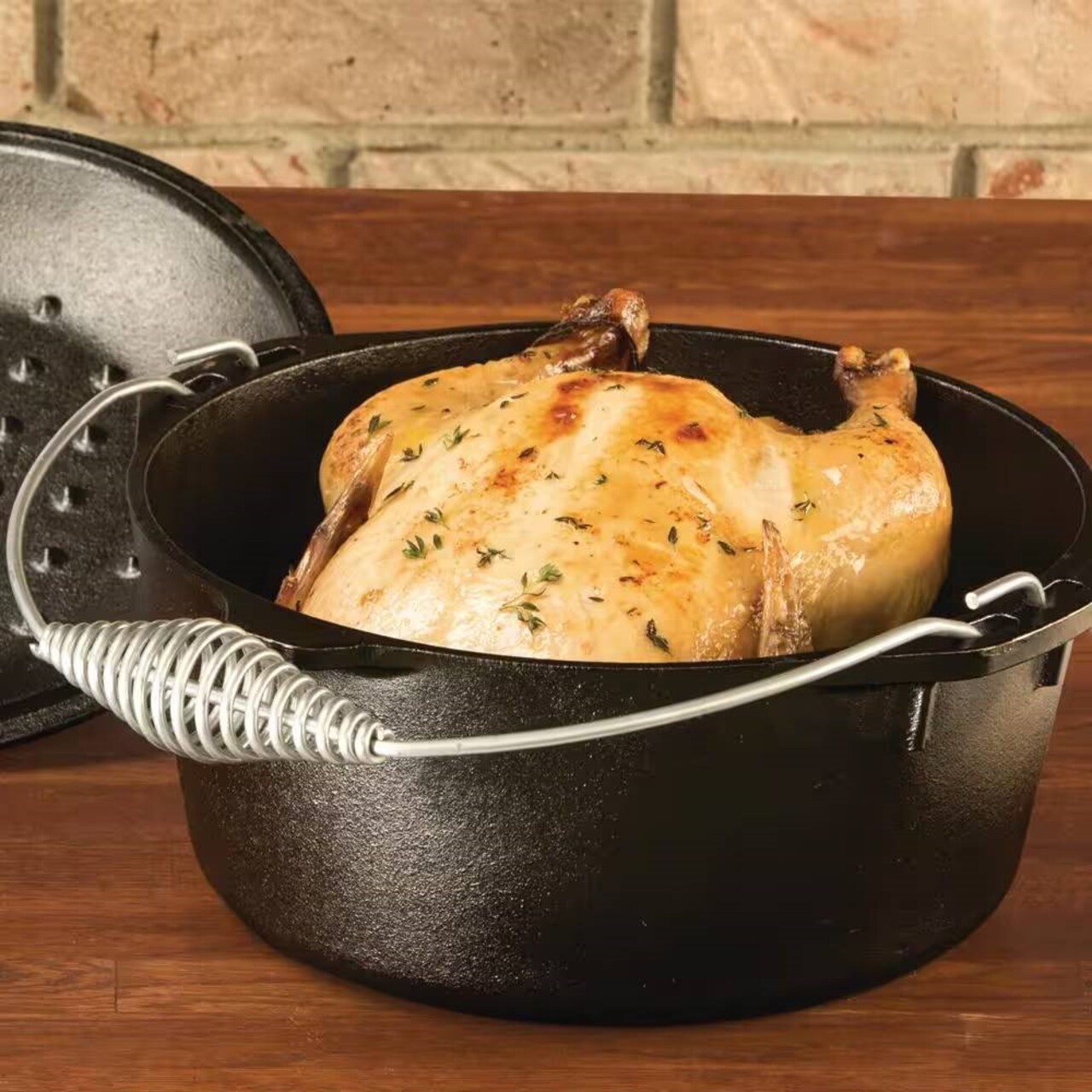 5-Quart Seasoned Cast Iron Dutch Oven with Lid and Bail Handle for Campfire Stove Oven Cooking